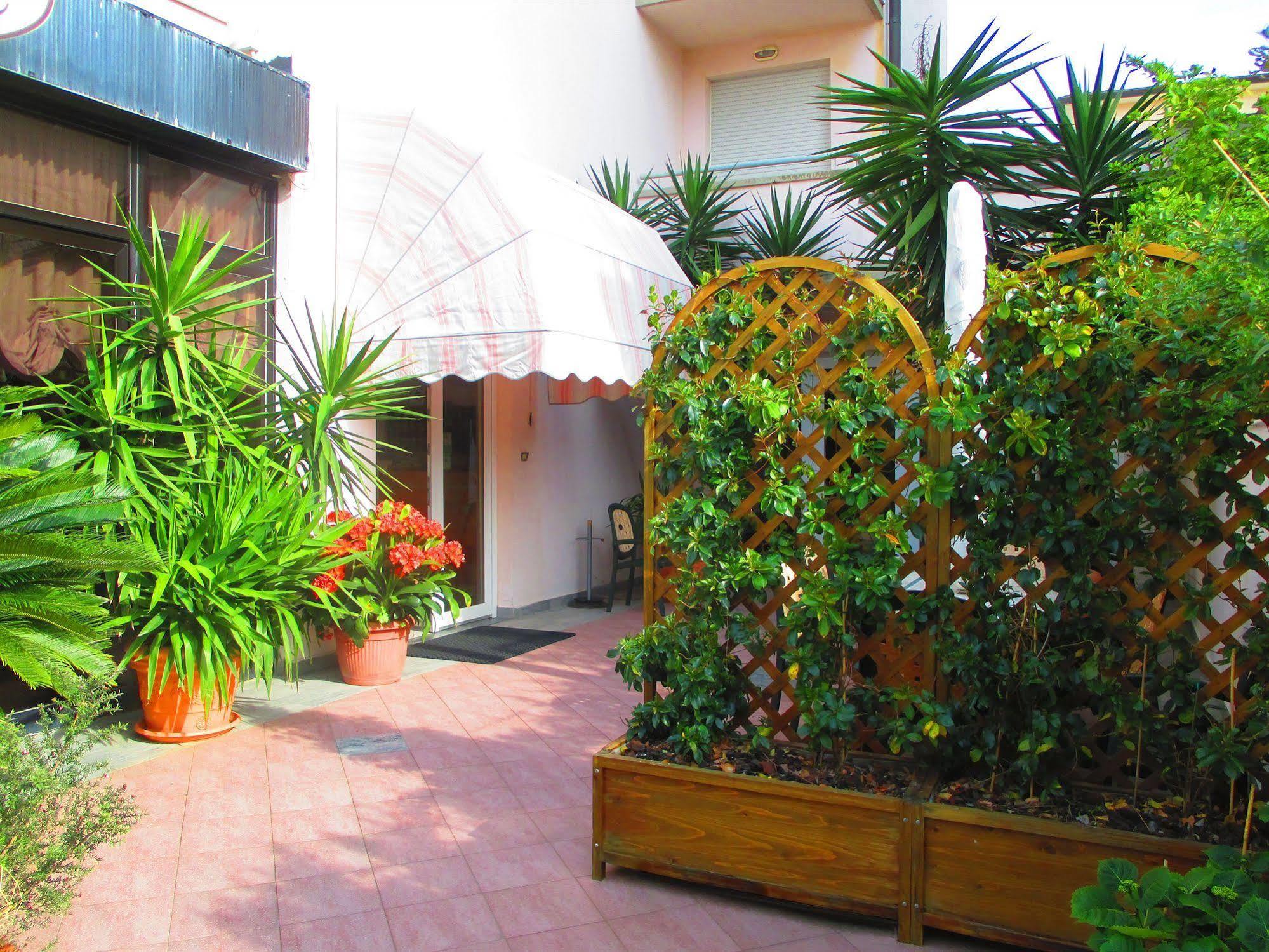 Hotel Prestige Lido di Camaiore Exteriér fotografie